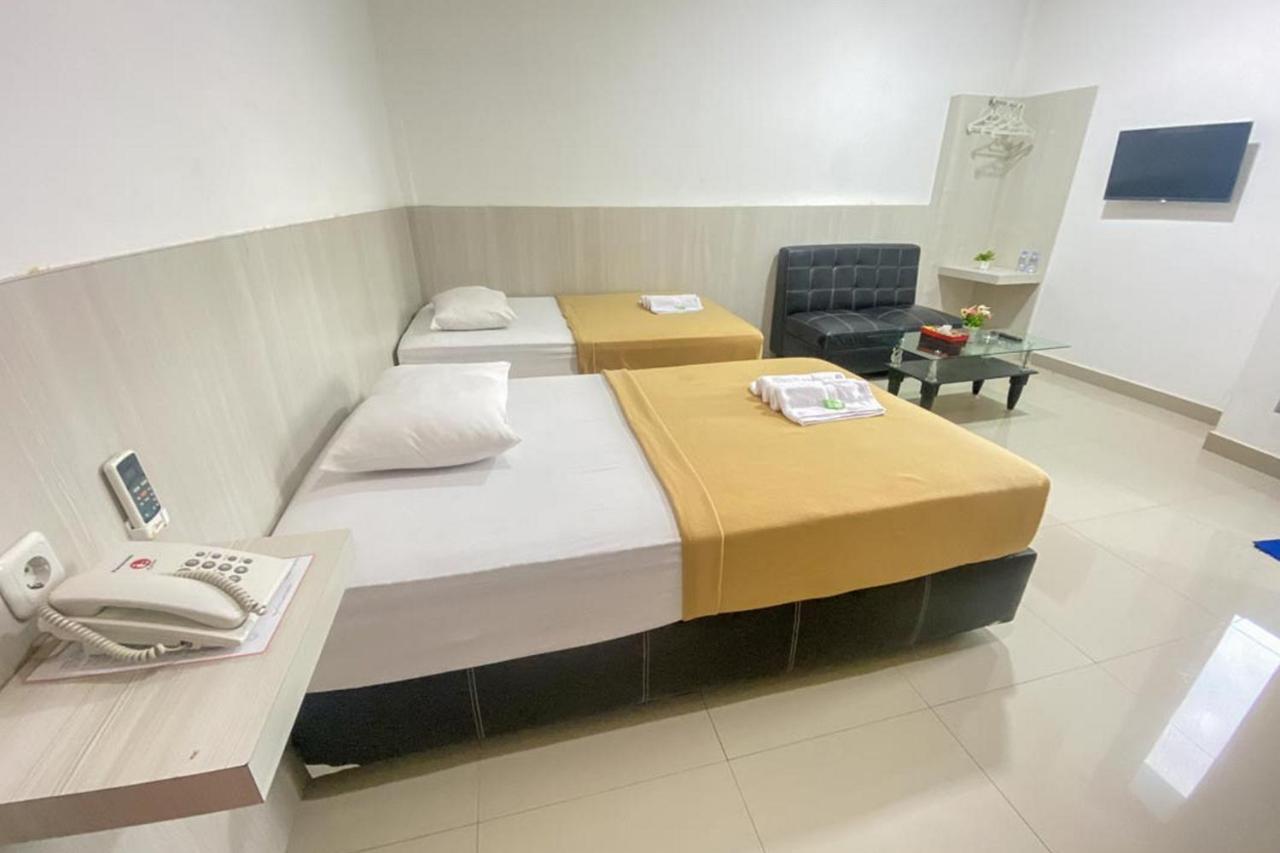 Hotel Giga Sidrap Rappang Ngoại thất bức ảnh
