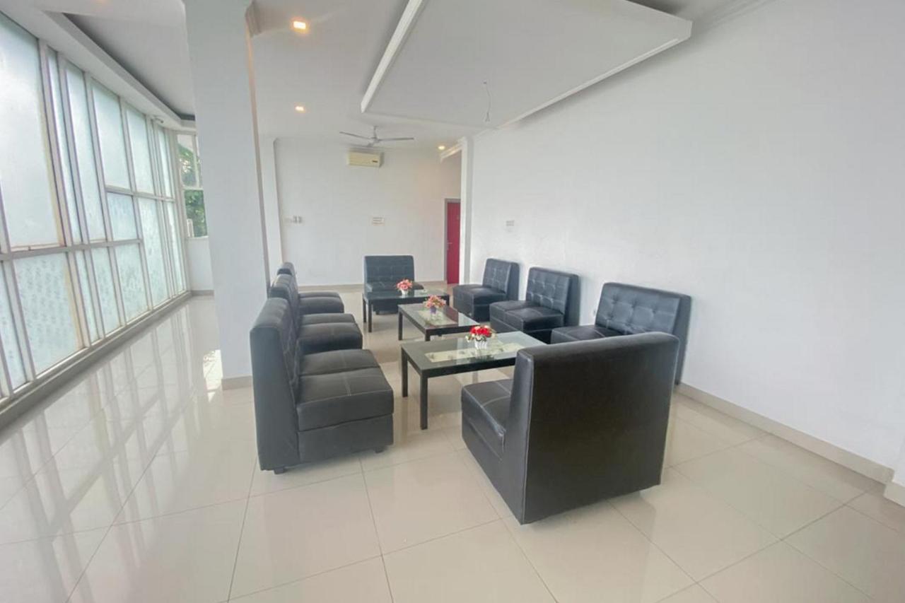 Hotel Giga Sidrap Rappang Ngoại thất bức ảnh